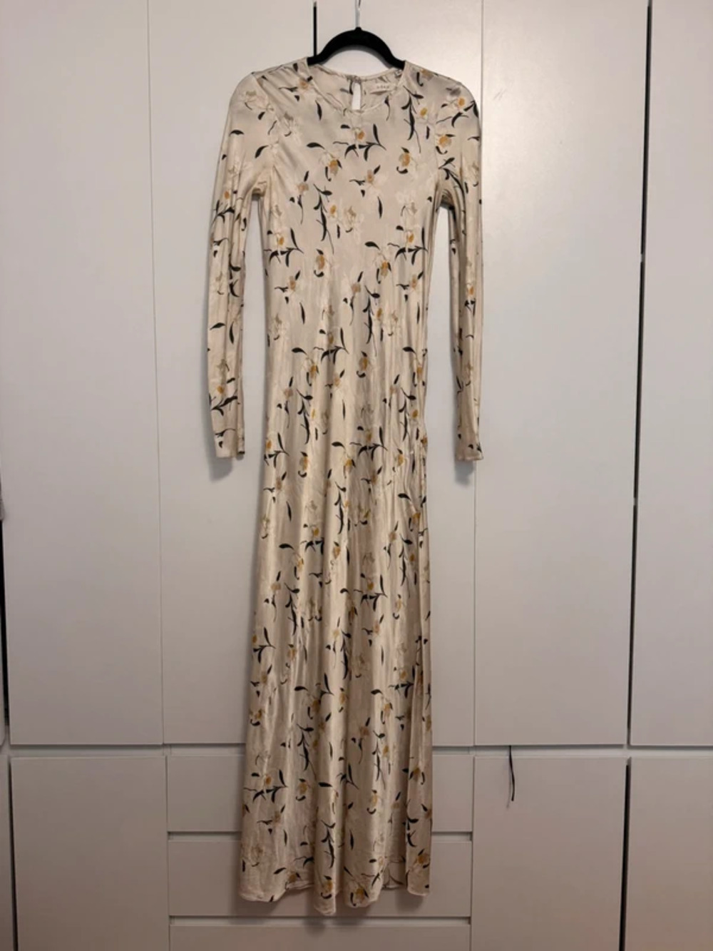Doen 100% silk maxi dress! Worn Once!